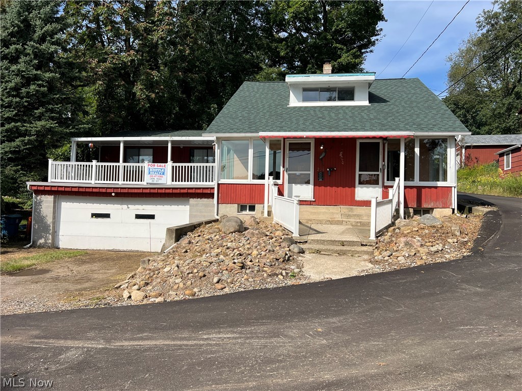 226 E Pace Avenue Property Photo