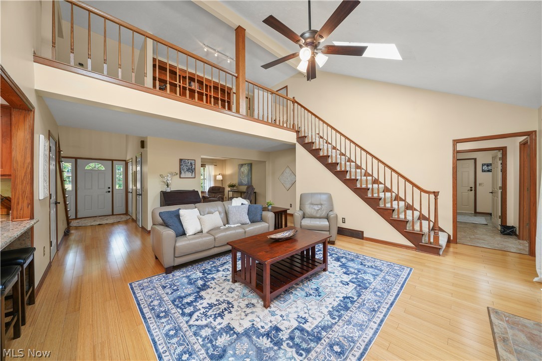 698 Deep Woods Drive Property Photo 4