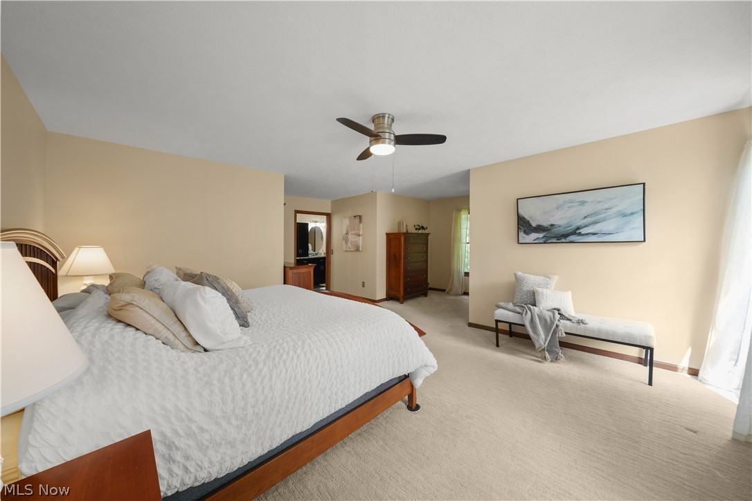 698 Deep Woods Drive Property Photo 12