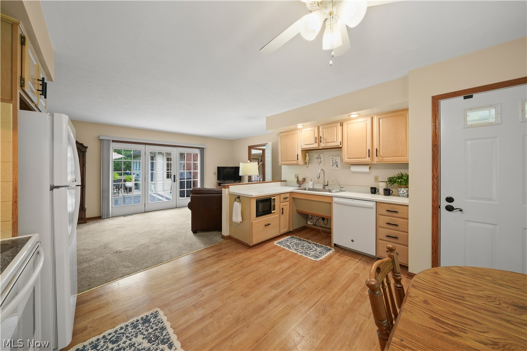 698 Deep Woods Drive Property Photo 28