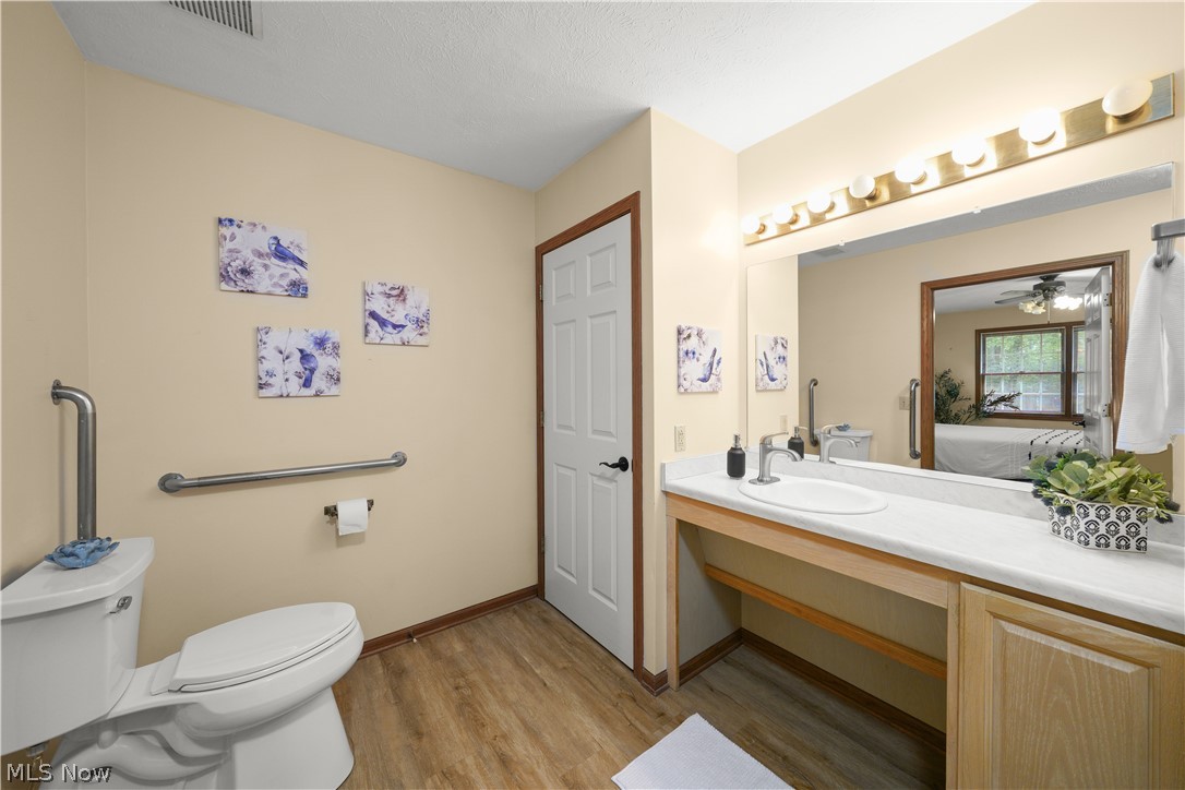 698 Deep Woods Drive Property Photo 31