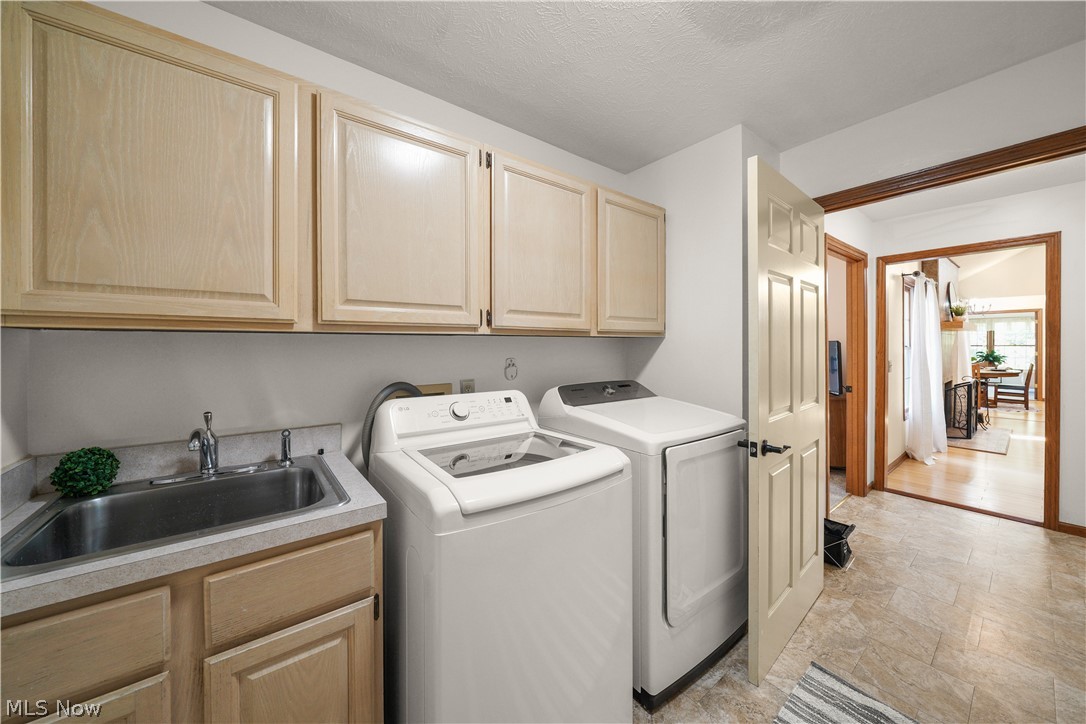 698 Deep Woods Drive Property Photo 33