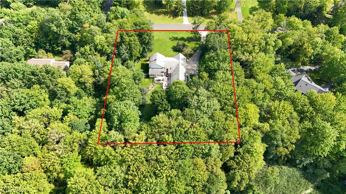 698 Deep Woods Drive Property Photo 45