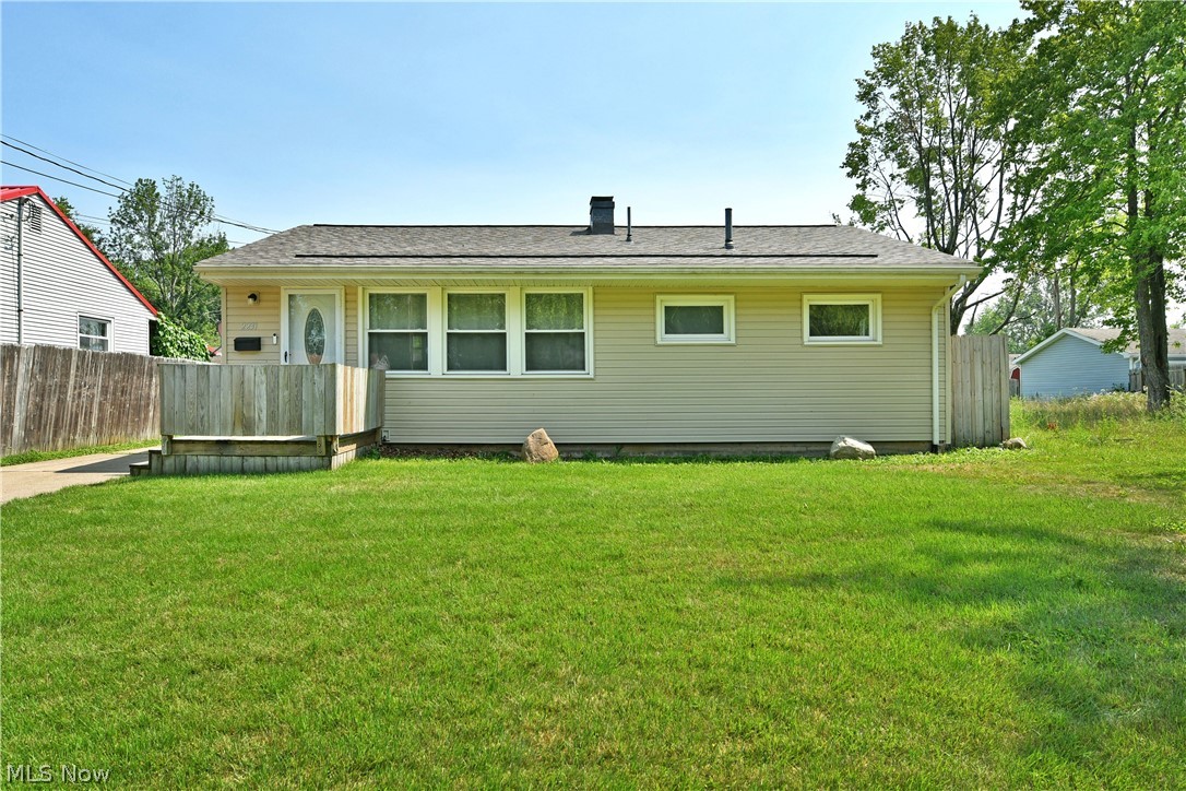 2231 Stewart Drive Nw Property Photo 1