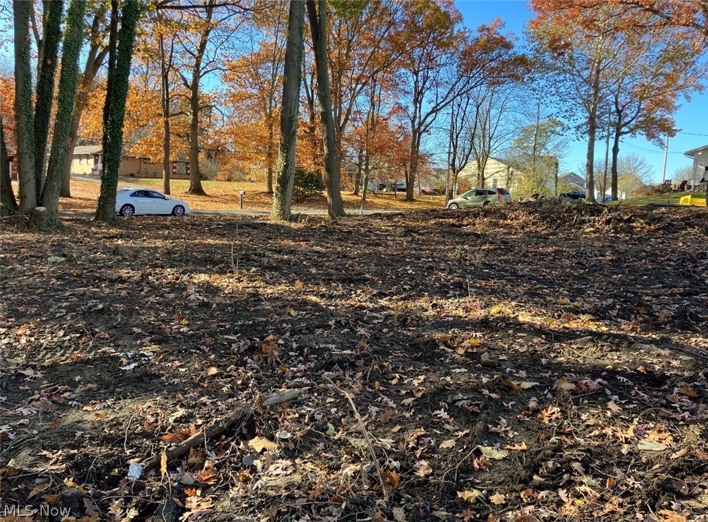 615 Woodview Drive Property Photo 2