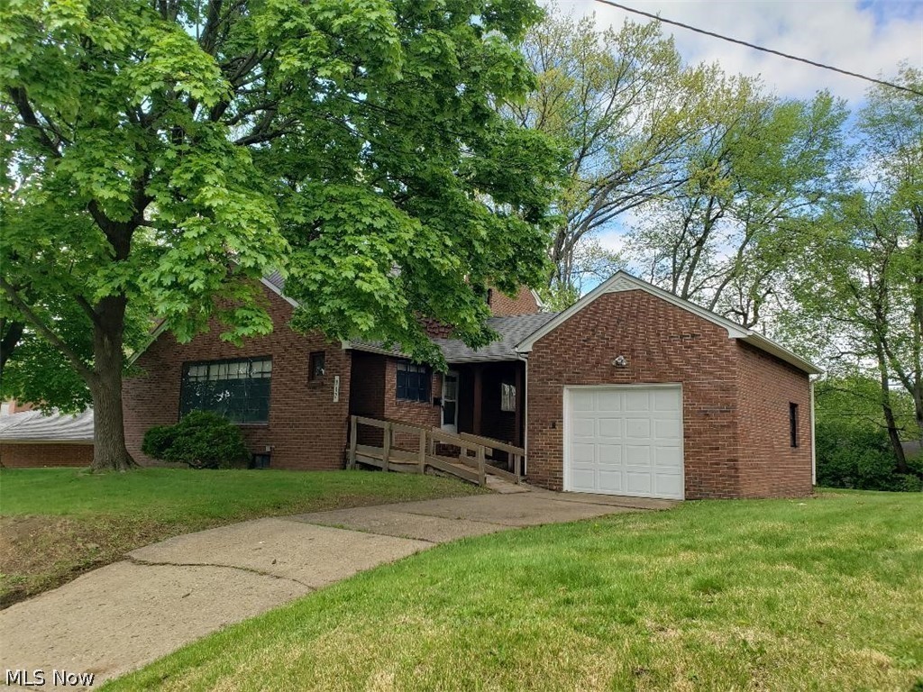 917 21st Street NE Property Photo 1