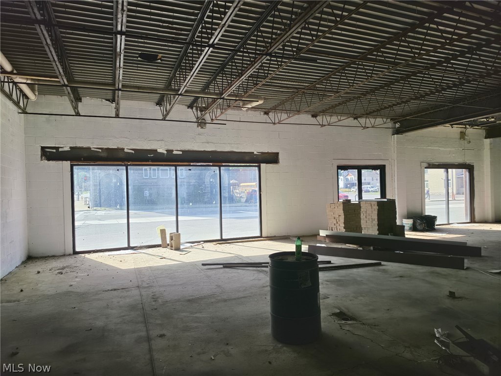 300 N 4th Street Property Photo 13
