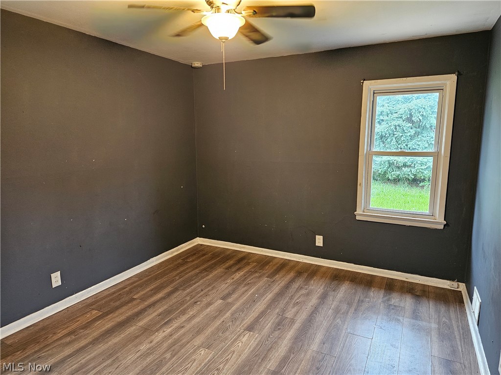 898 Wayside Road Property Photo 14