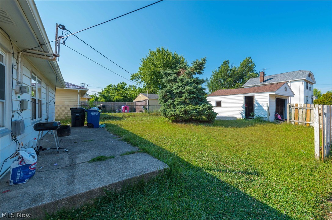 898 Wayside Road Property Photo 24