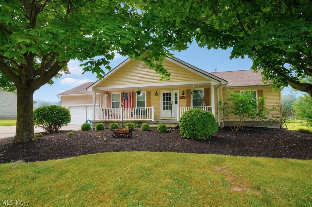 5566 River Road Property Photo 1