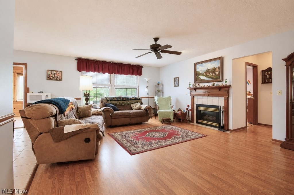 5566 River Road Property Photo 5