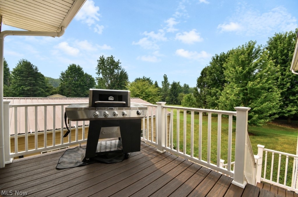 5566 River Road Property Photo 19