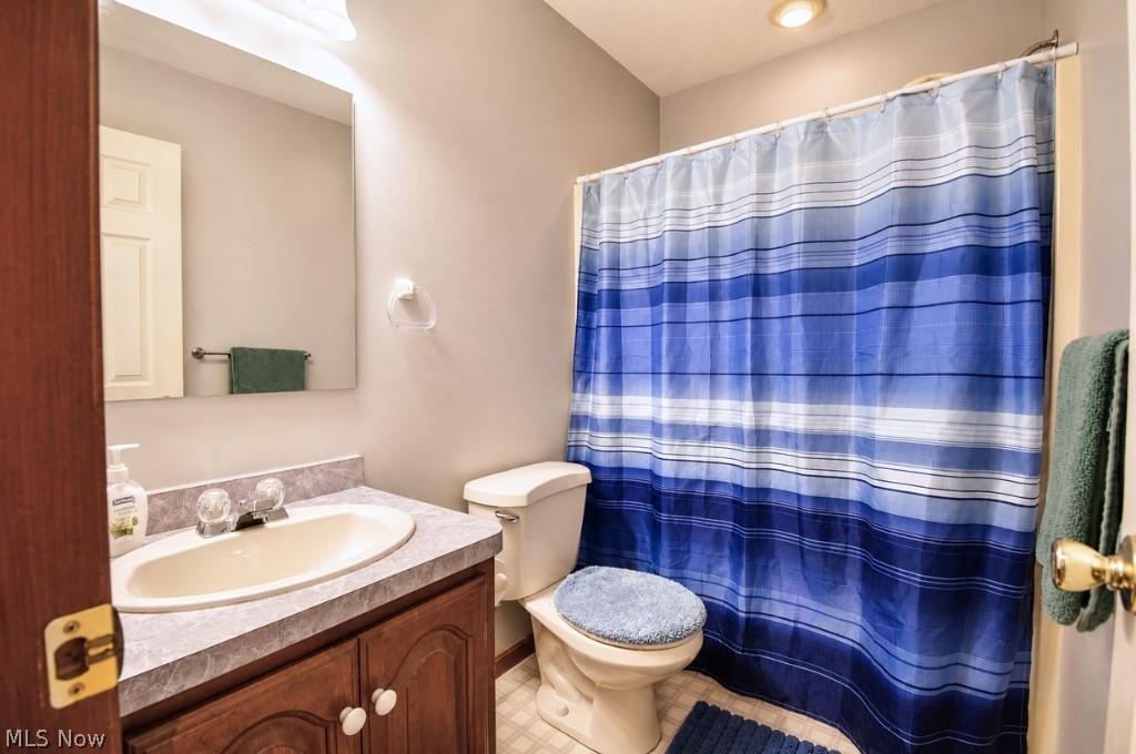 5566 River Road Property Photo 28
