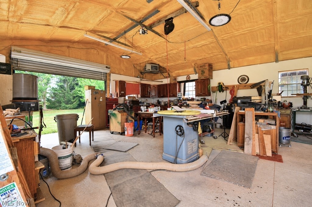 5566 River Road Property Photo 46
