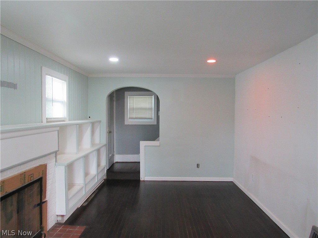 700 Glendora Avenue Property Photo 3
