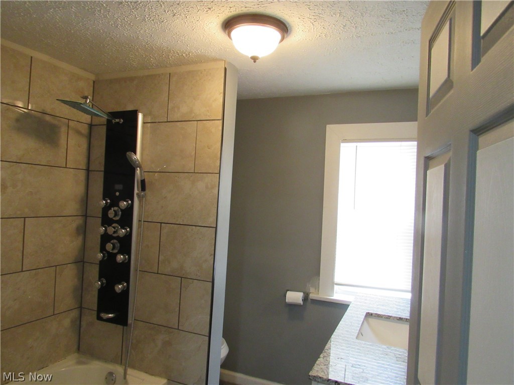 700 Glendora Avenue Property Photo 14