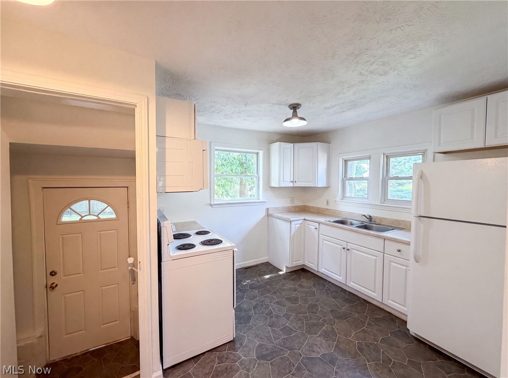 736 Bettes Avenue Property Photo 2