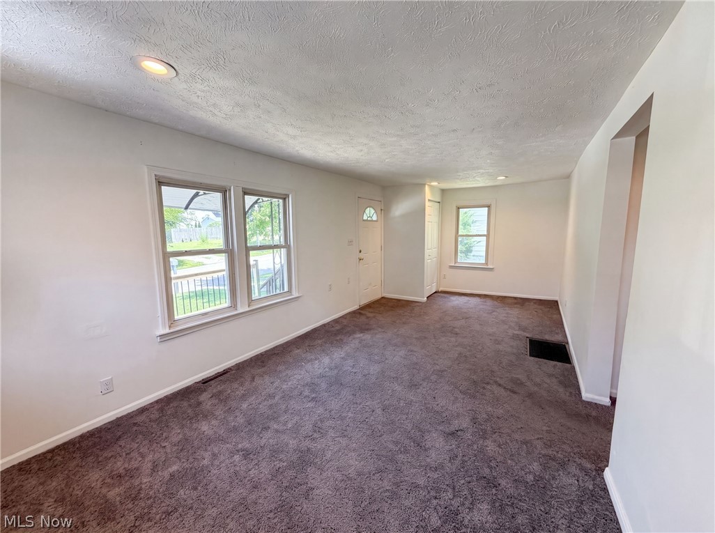 736 Bettes Avenue Property Photo 3