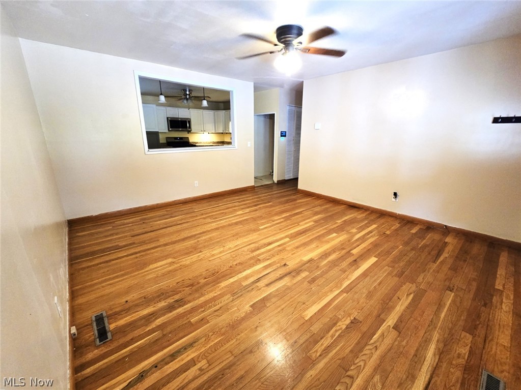 2316 45th Street Property Photo 4