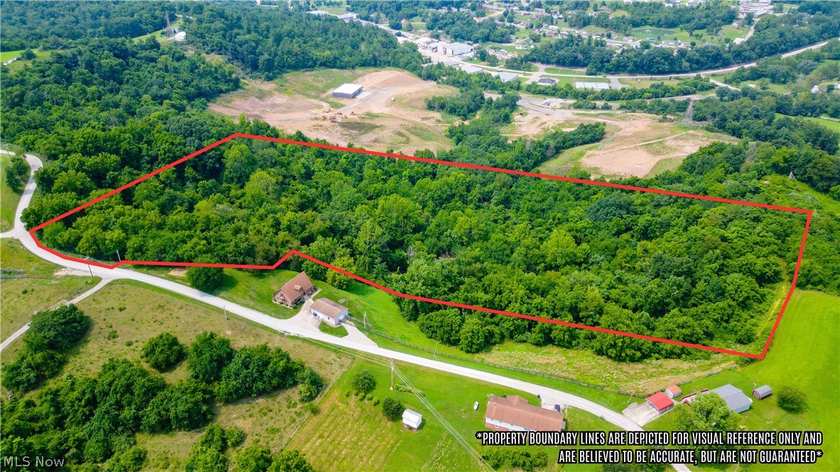 Davis Ridge Property Photo 12