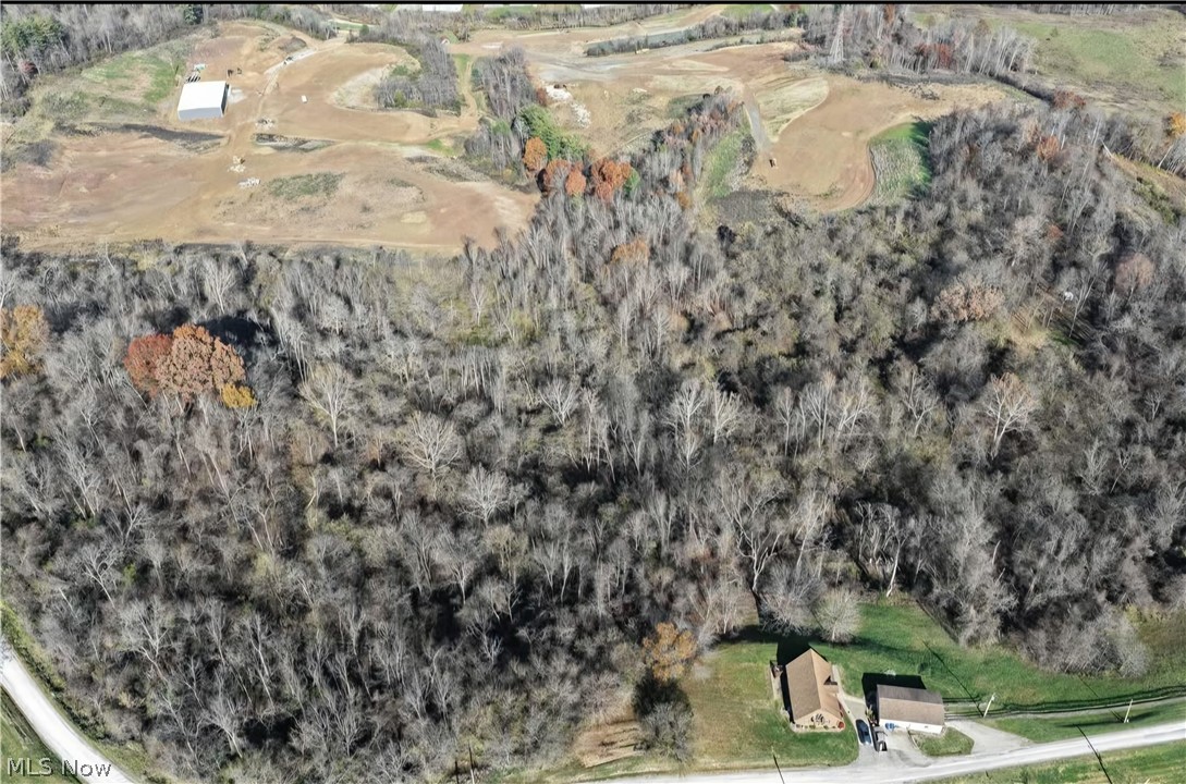 Davis Ridge Property Photo 21