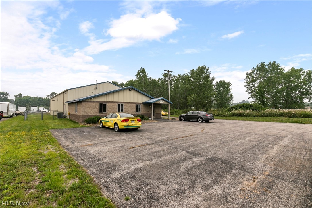 75 Eastgate Drive Property Photo 13
