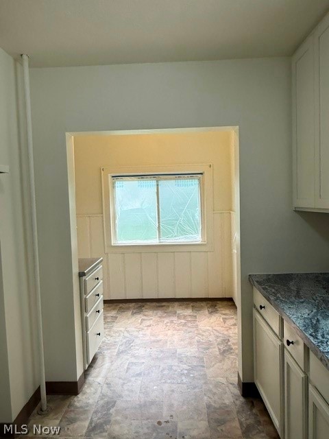 900 Beardsley Street Property Photo 9