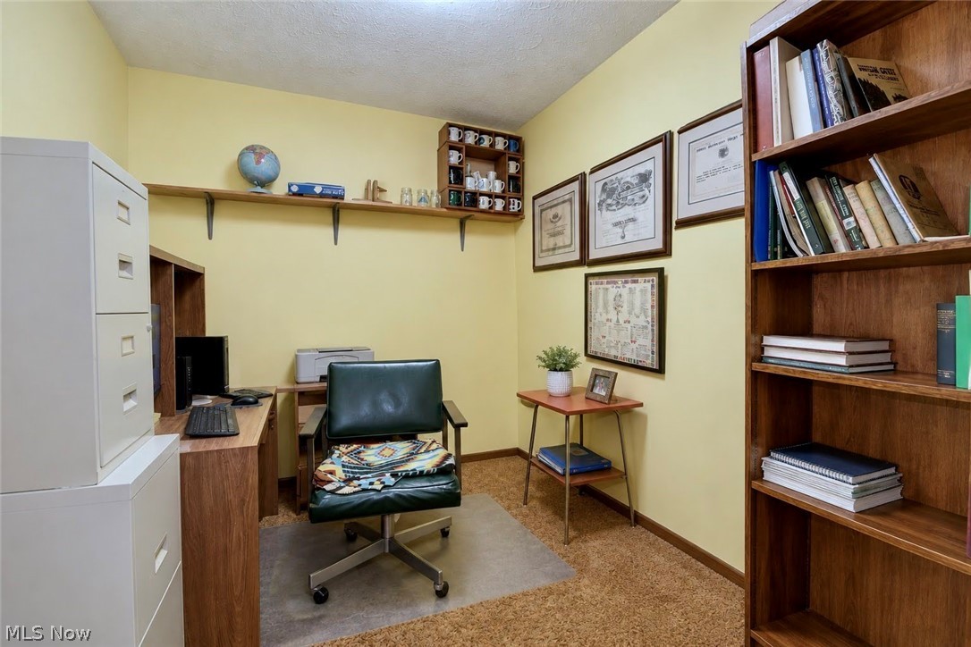 5641 Harwalk Property Photo 6