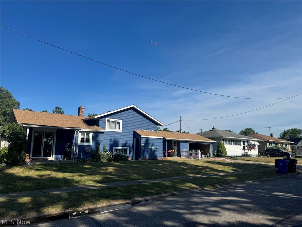 19219 Davinwood Drive Property Photo 1