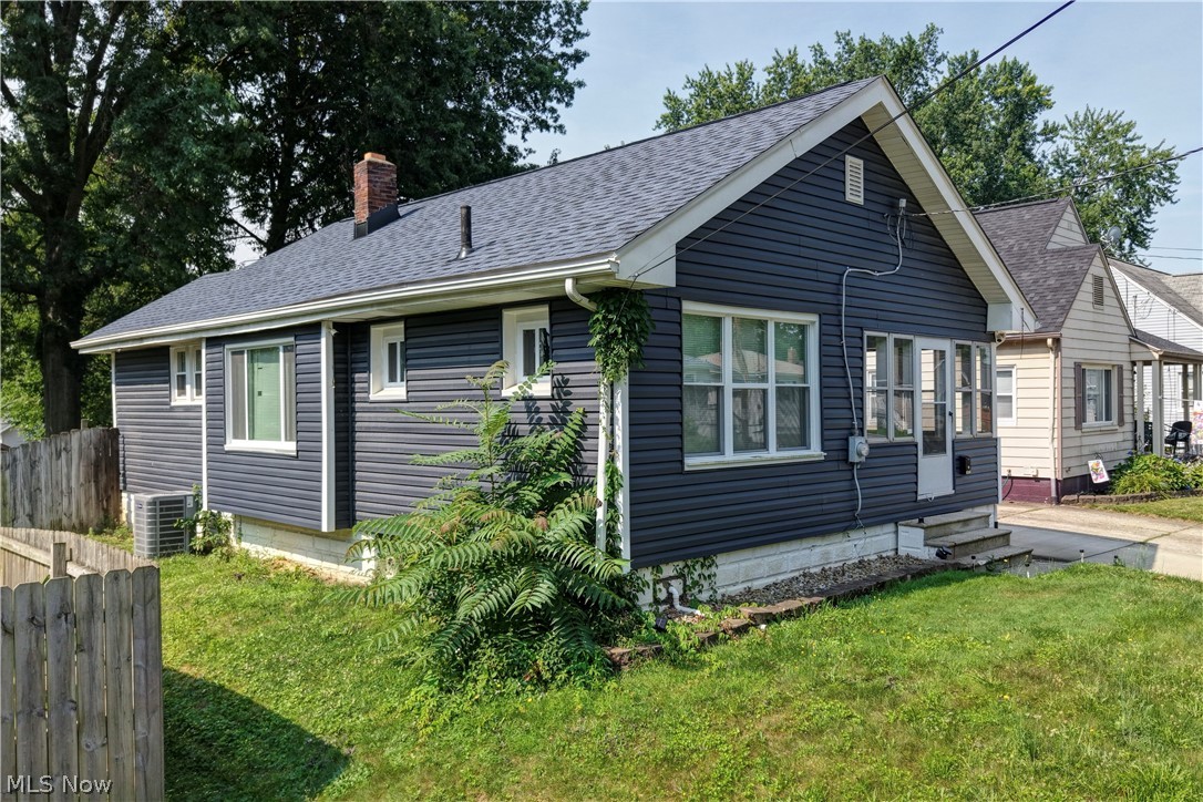1870 Shaw Avenue Property Photo 21