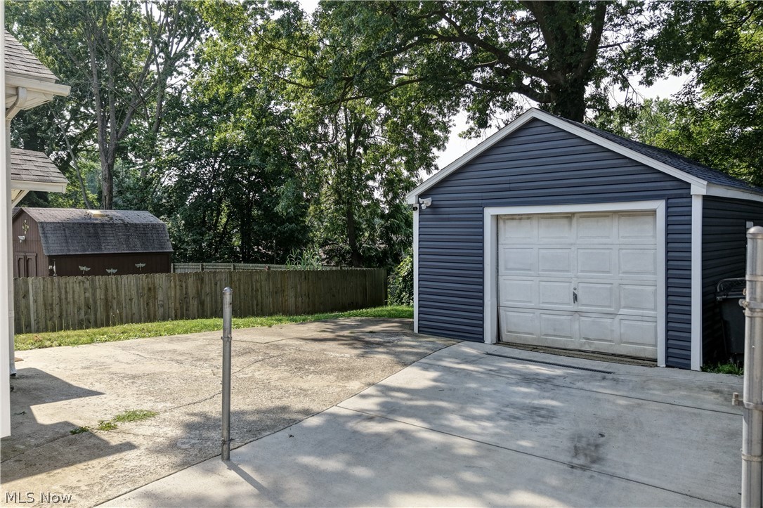 1870 Shaw Avenue Property Photo 23