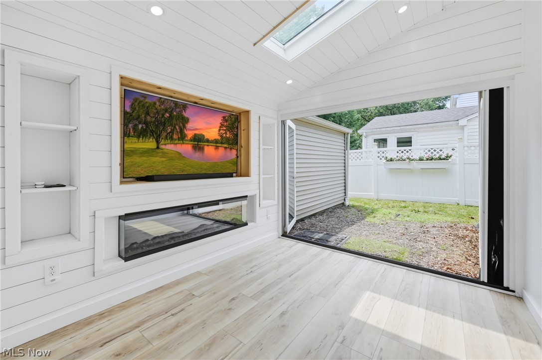 1799 Lemont Drive Property Photo 6