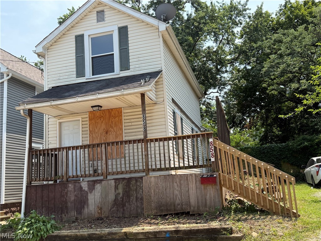 858 Forrest Drive Property Photo 1