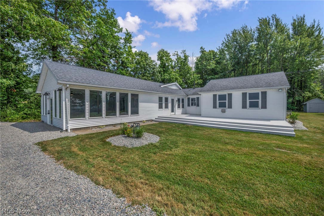 6940 Lake Rd W Property Photo 1