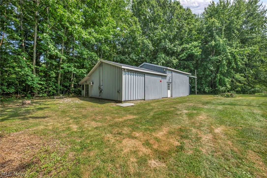 6940 Lake Rd W Property Photo 40