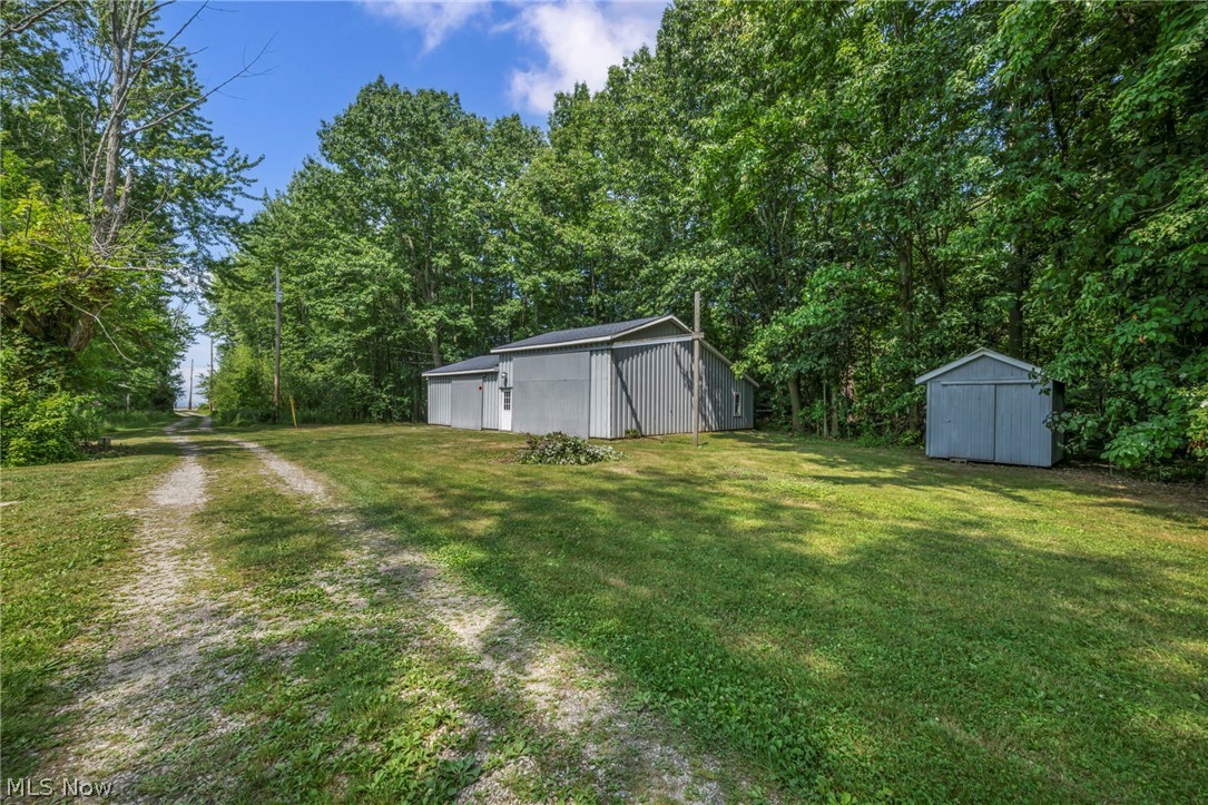 6940 Lake Rd W Property Photo 44