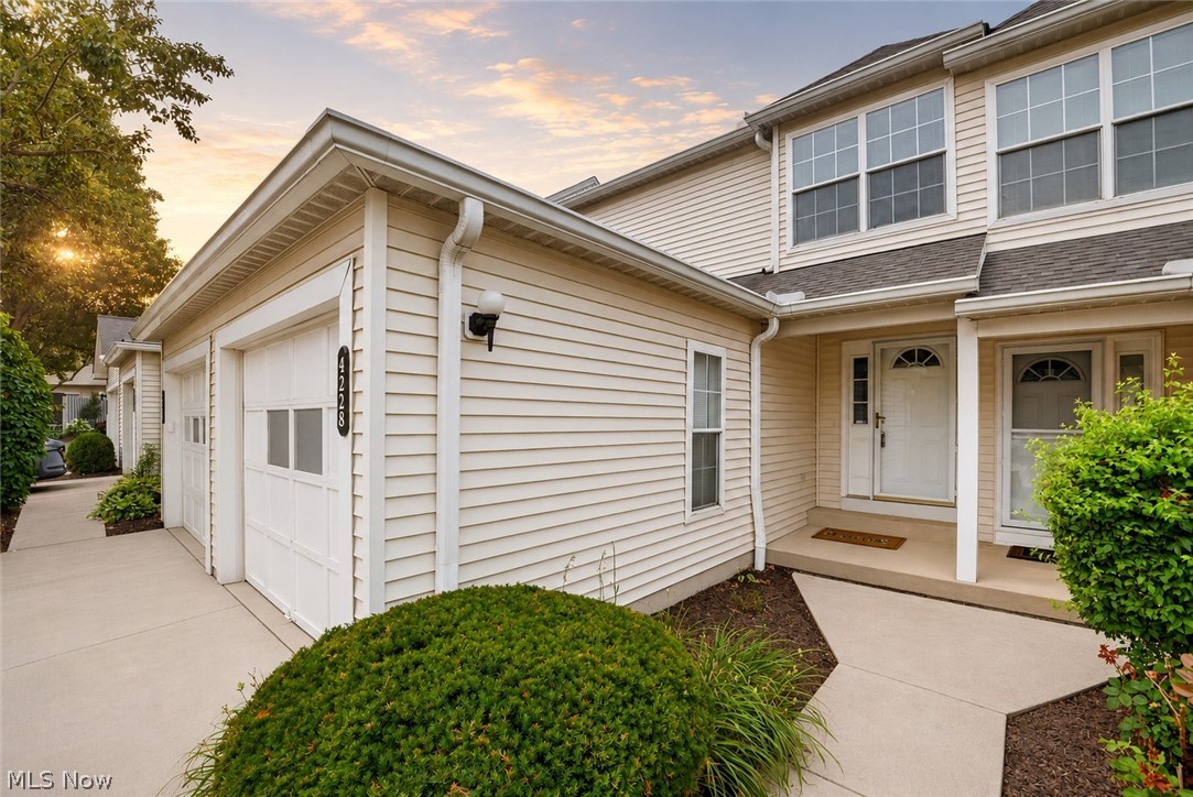 4228 River Ridge Drive