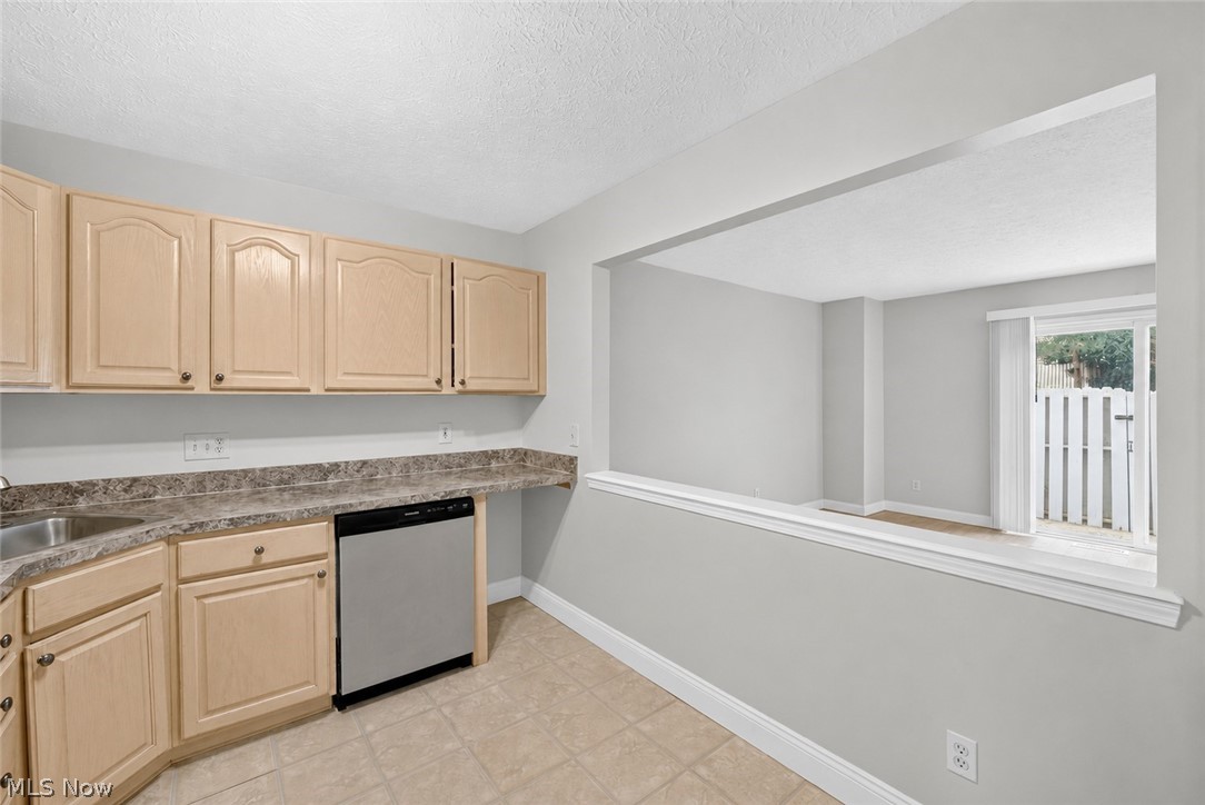 4228 River Ridge Drive Property Photo 7