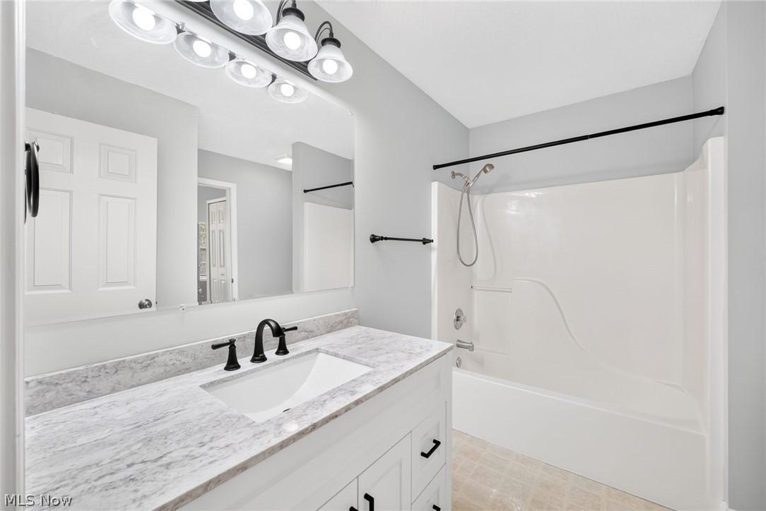 4228 River Ridge Drive Property Photo 15