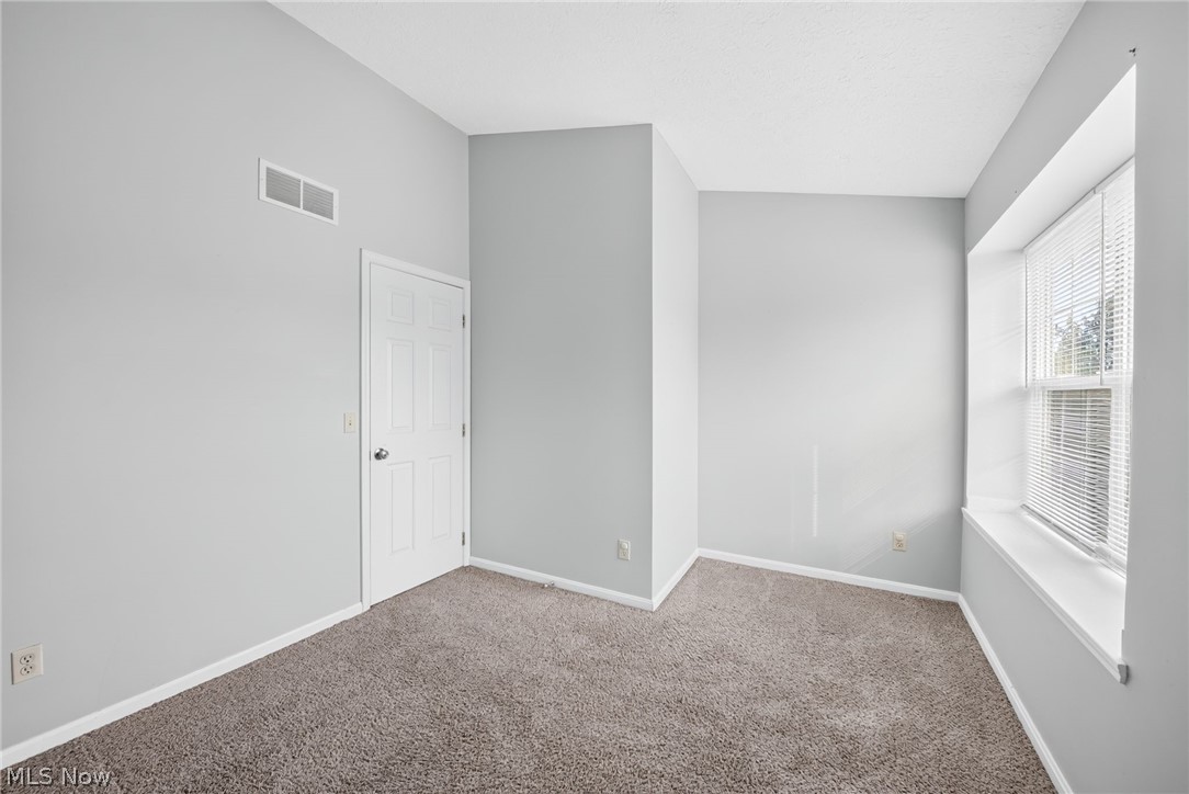 4228 River Ridge Drive Property Photo 17