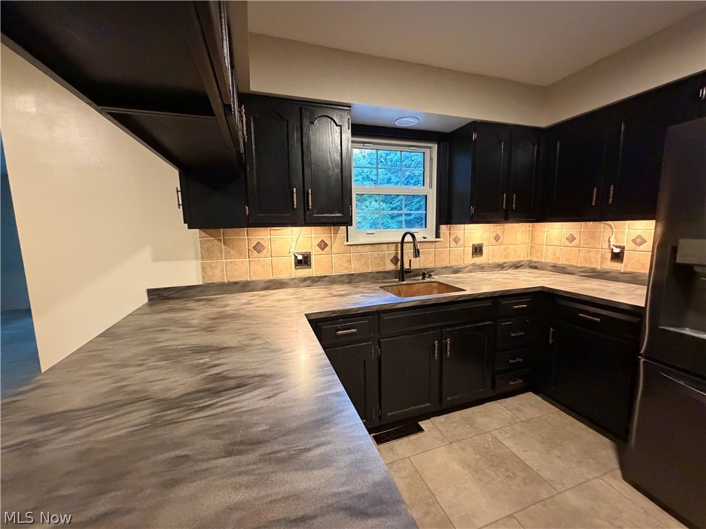 536 Windsor Drive Property Photo 8