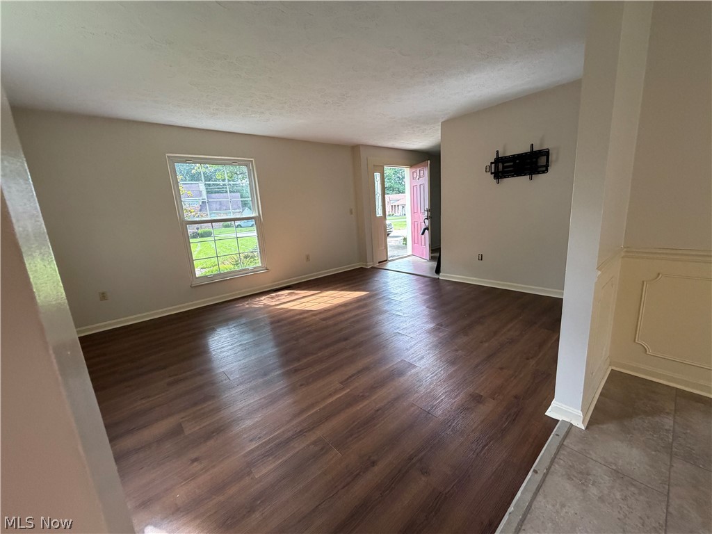 536 Windsor Drive Property Photo 12