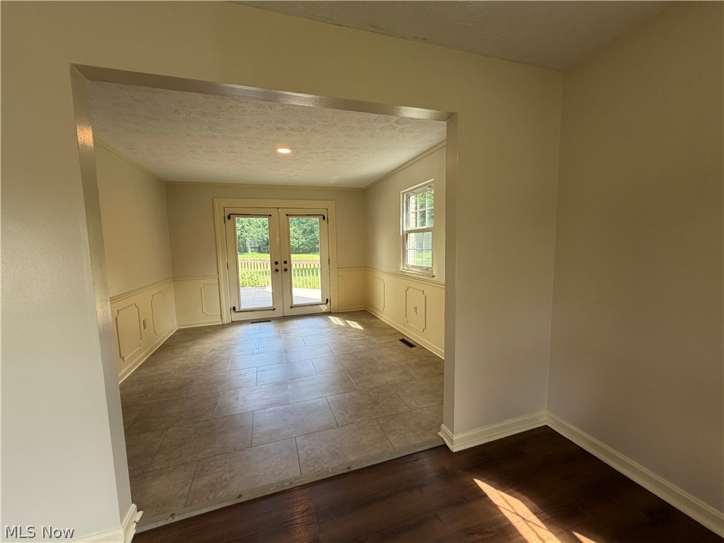 536 Windsor Drive Property Photo 15