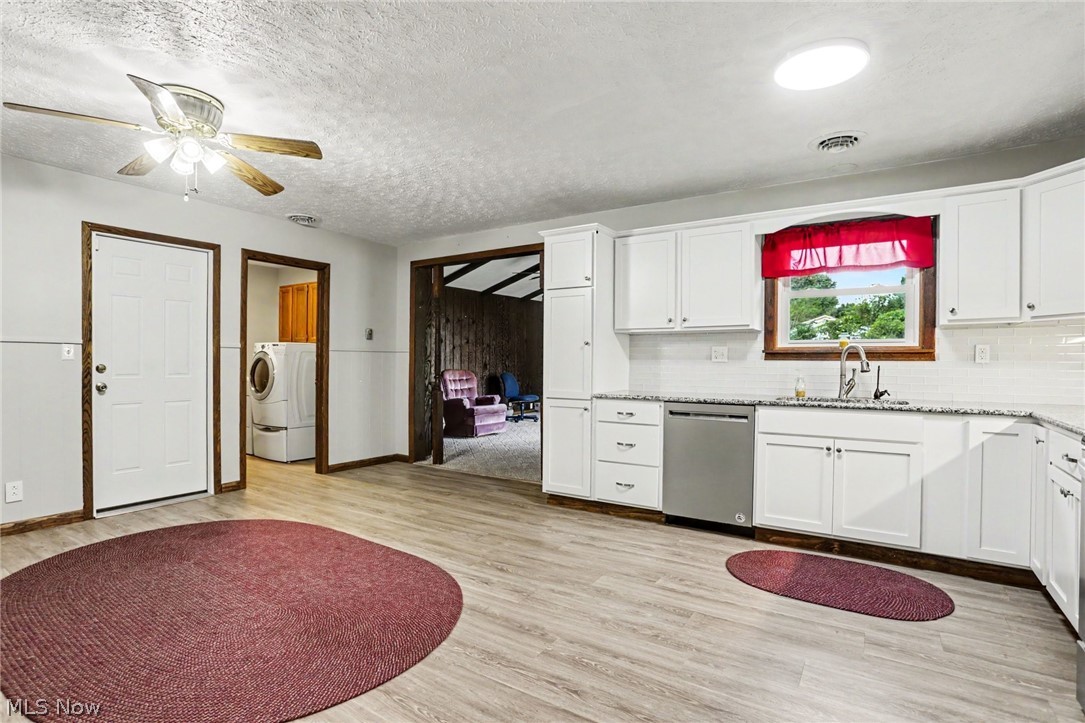 6065 Rollins Drive Property Photo 10
