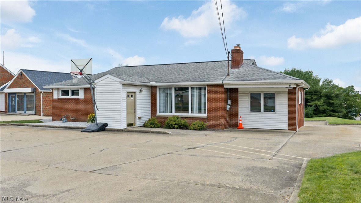 Middlebranch Avenue Ne Property Photo 8