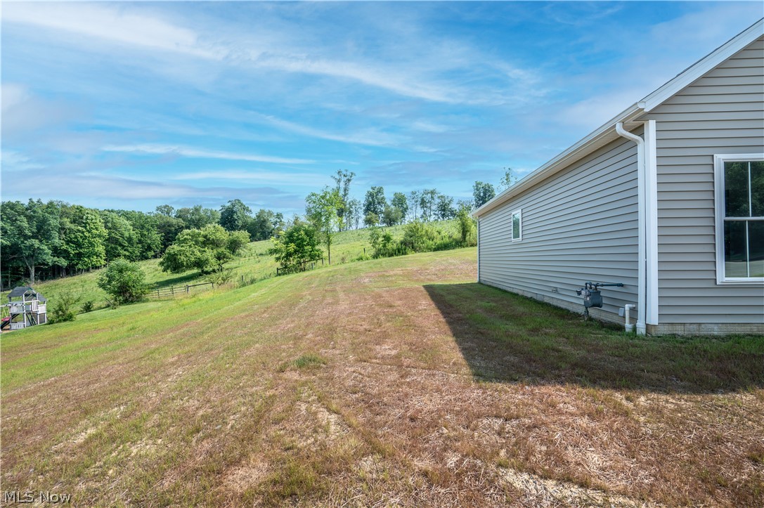 135 Hillside Drive Property Photo 4