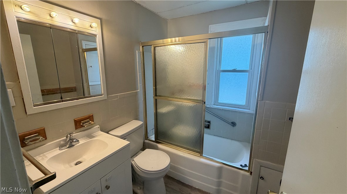 4143 E 142nd Street Property Photo 7