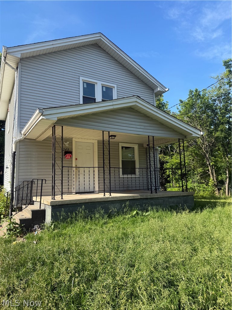 243 Marmion Avenue Property Photo 1