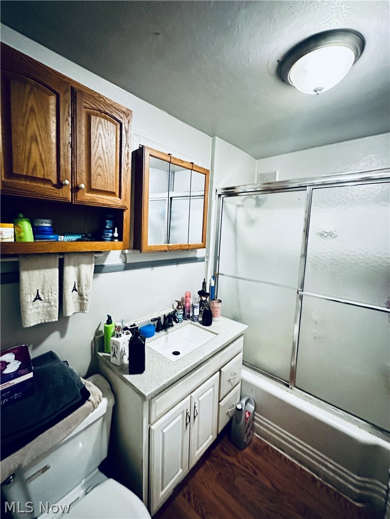 3177 Elyria Avenue Property Photo 14