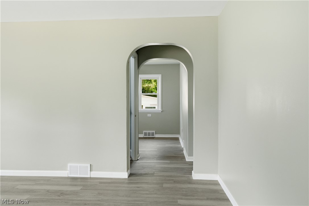 734 Pasadena Avenue Property Photo 3